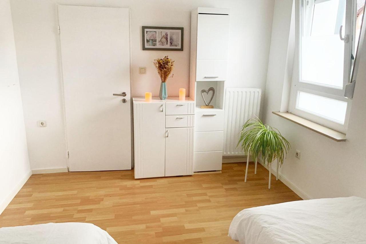 3 Bedroom Apartment In レバークーゼン エクステリア 写真