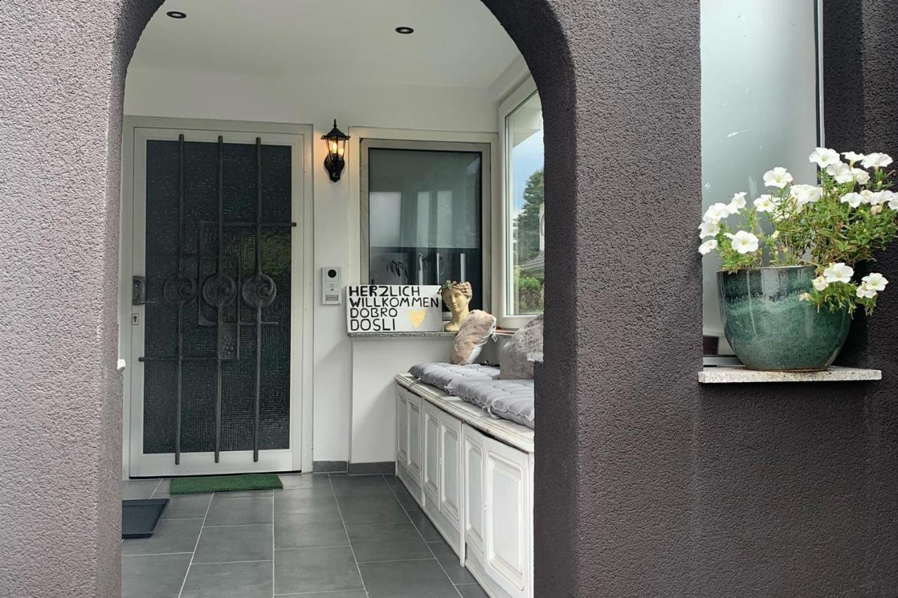 3 Bedroom Apartment In レバークーゼン エクステリア 写真